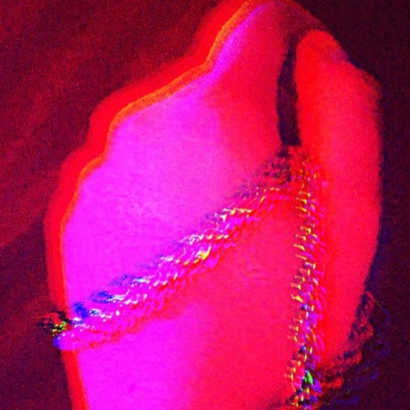 Meet your Posher, Lesley - Picture 1 of 1